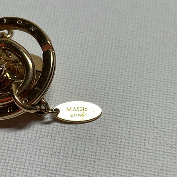 Louis Vuitton bag charm - Picture 7 of 8